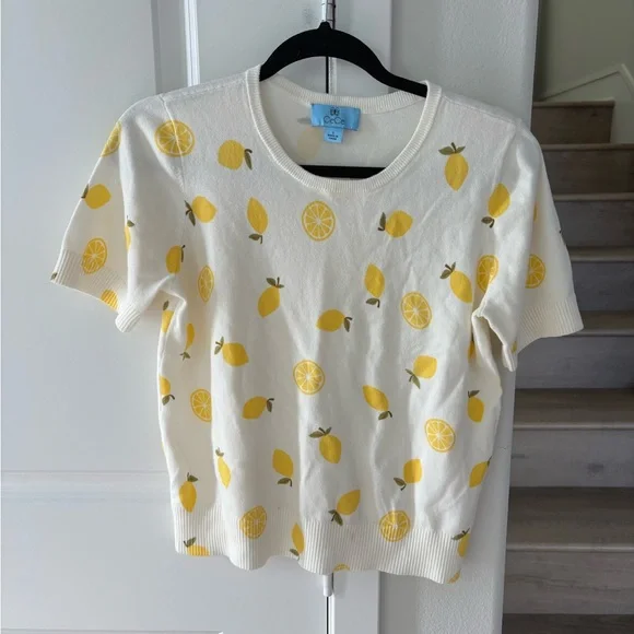 CECE Lemon Print Short Sleeve Sweater - Picture 3 of 10